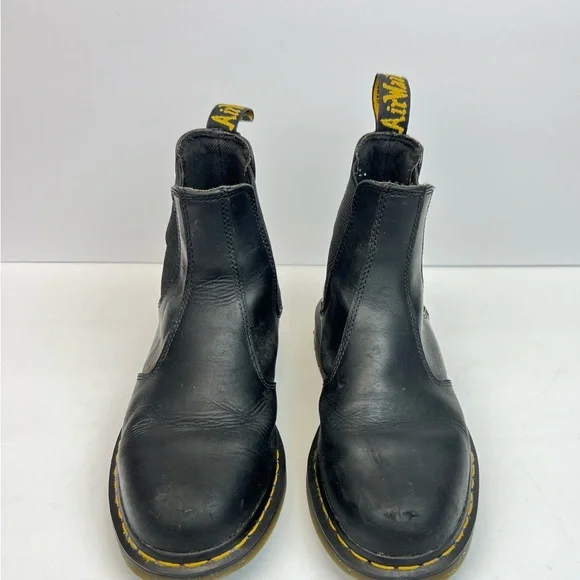 Dr. Martens Boots Women’s Size 8 Black Leather Chelsea Boots Yellow Stitching - Picture 8 of 9